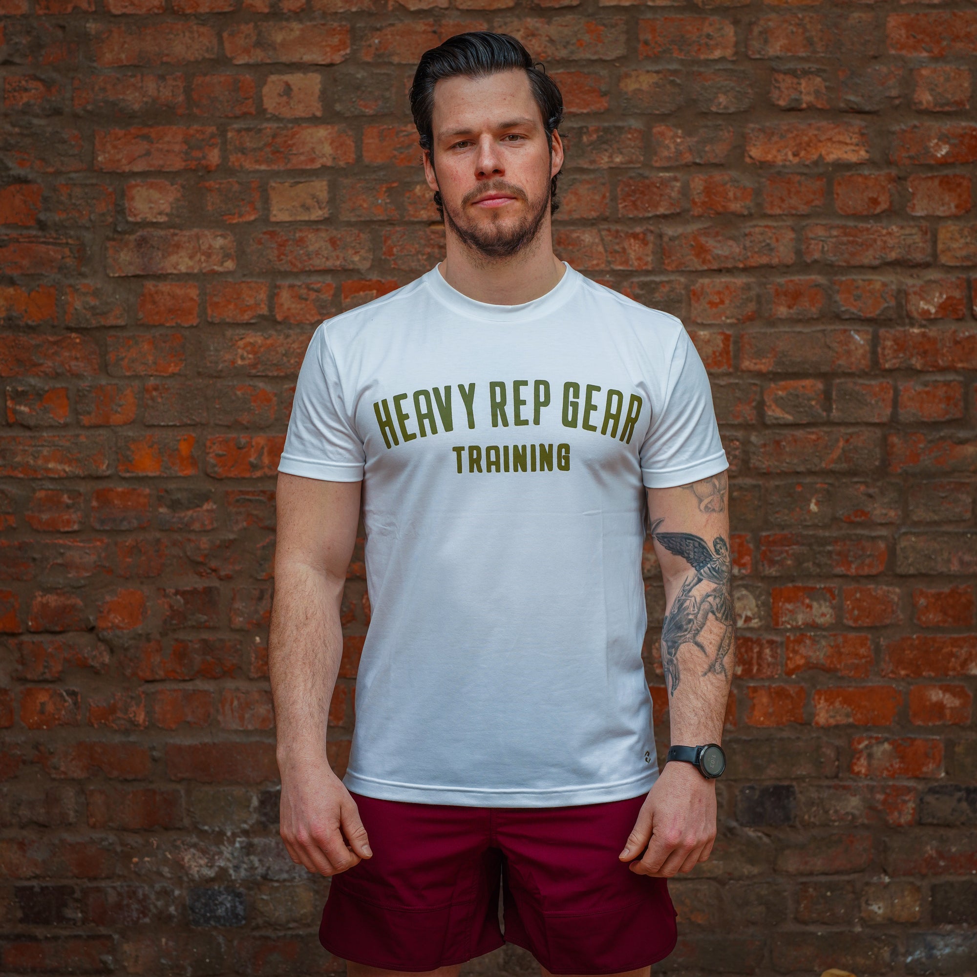 Training T-Shirt in White / Olive